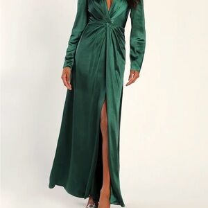 Elegant Green Long Sleeve satin Lulus Dress NWT